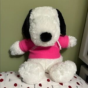 NWT Snoopy Canada’s Wonderland Plush